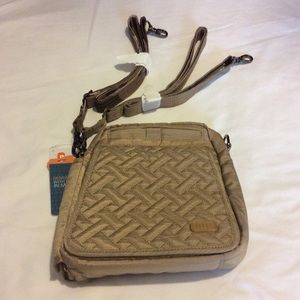 Lug Crossbody Bag w/ Bonus Strap - Flapper